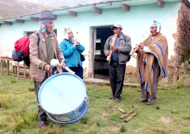 Video: TARQUEADA música de los andes (Cóndor Huta-Ayopaya)