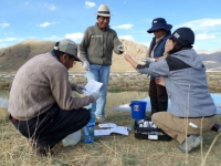 Pobladores de Quellía-Poopó se capacitan en monitoreo comunitario del agua