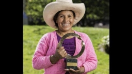 AGUA: Campesina peruana y científico de Puerto Rico ganan el Nobel medioambiental