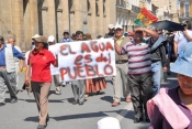 Ciudad de Cochabamba - 2000:  Abril mes de la "Guerra del Agua"